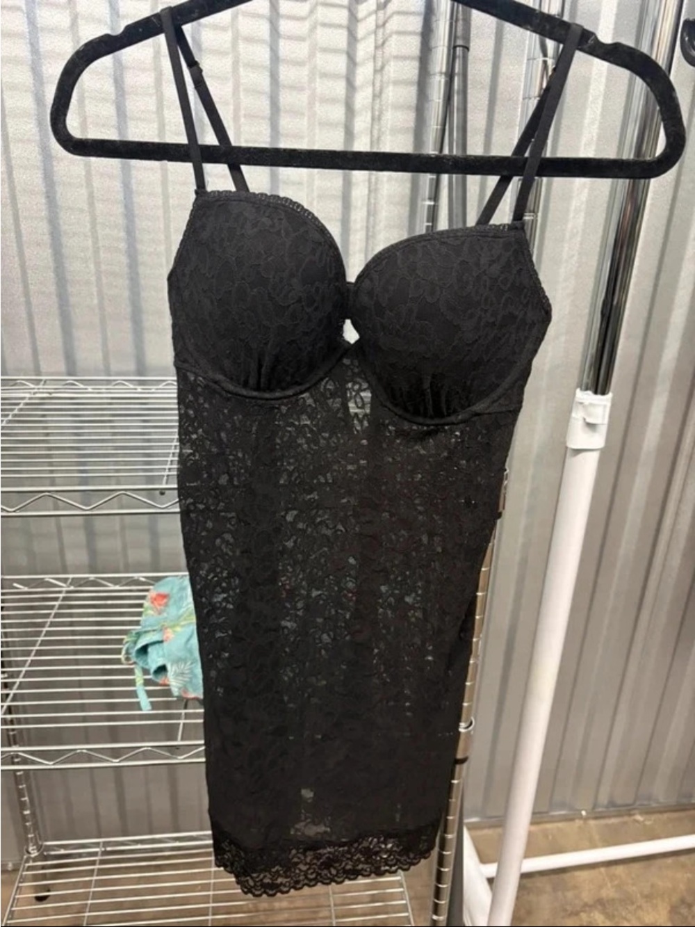 ✨VINTAGE Y2K VICTORIAS SECRET “THE LACIE” BLACK LACE SLIP DRESS / CHEMISE✨